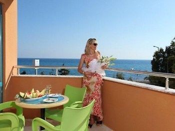 Angel Beach Hotel Tosmur エクステリア 写真
